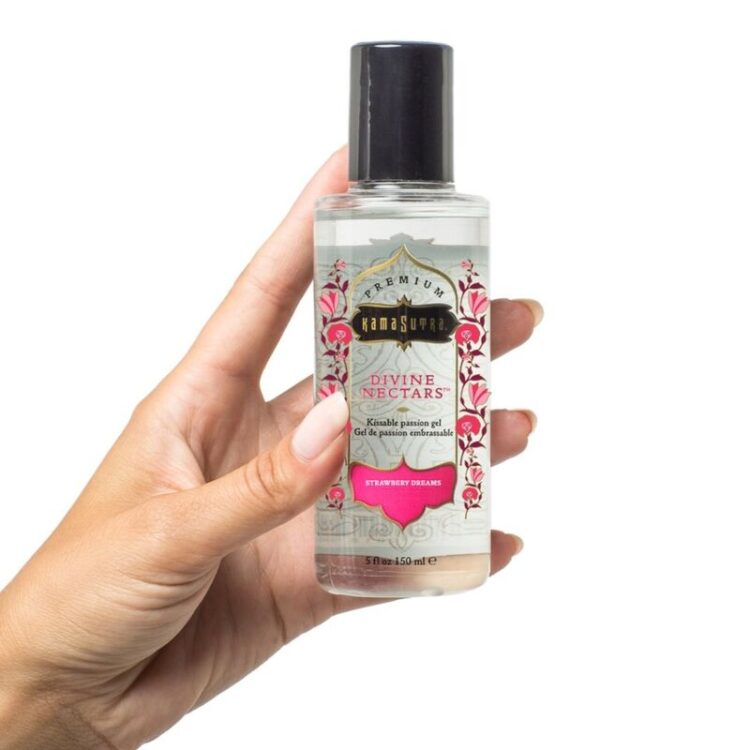 gel bôi trơn Kamasutra Divine Nectars hương dâu 150 ml 2 Kamasutra Divine Nectars Lubricant Strawberry Dream 150 ml